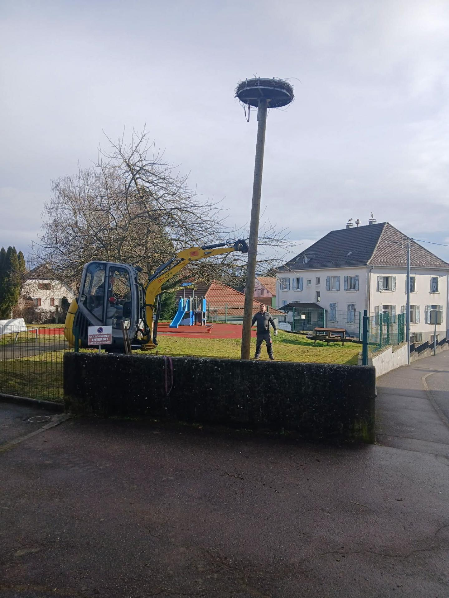 B417f3b3 5e33 4937 8713 c1b999e66b95